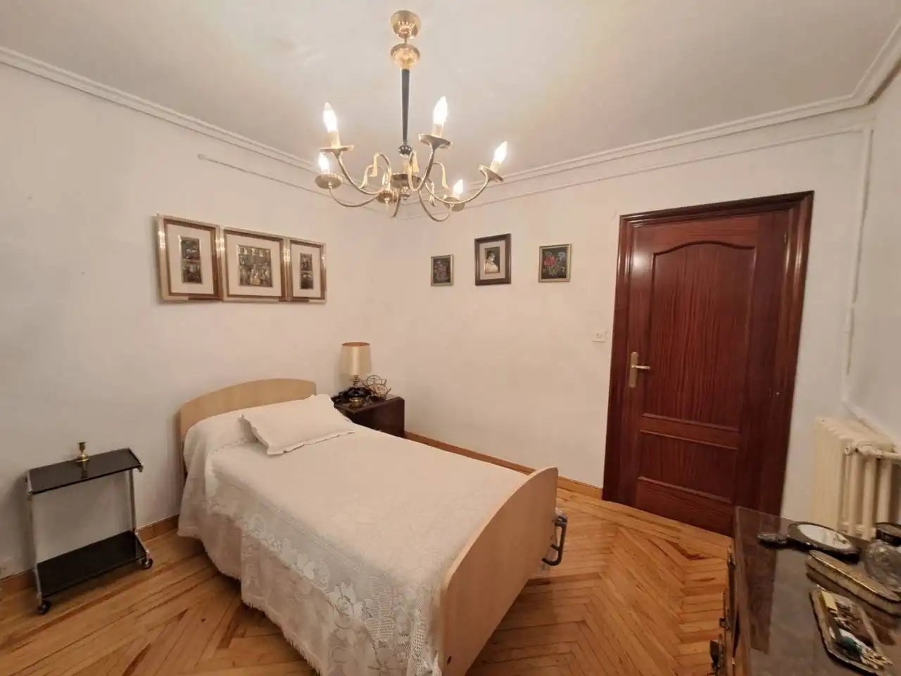 Habitación de Piso en venta en Burgos con Calefacción y Trastero
