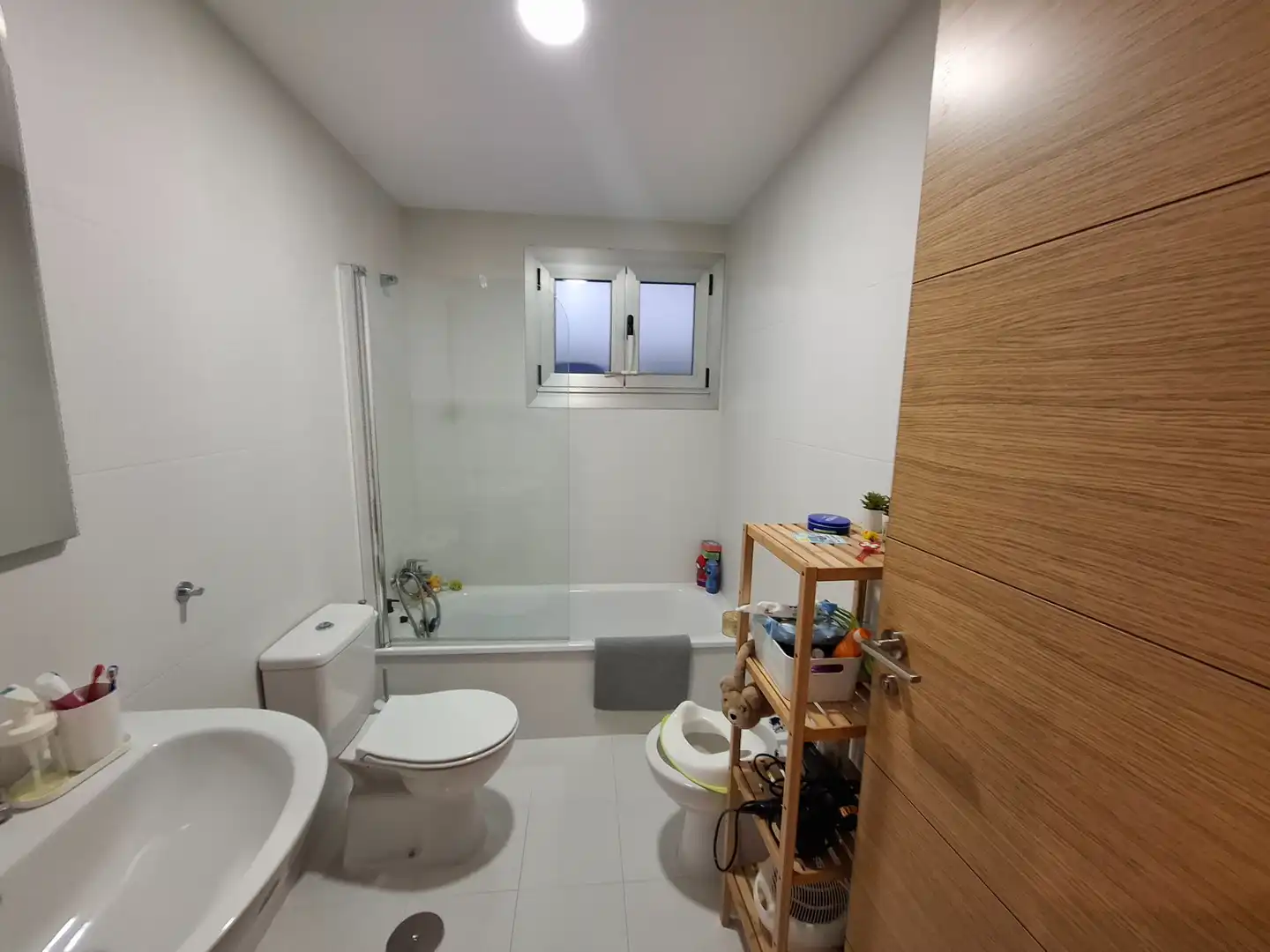 Bathroom of Flat for sale in Viveiro  with Heating, Storage room and Furnished