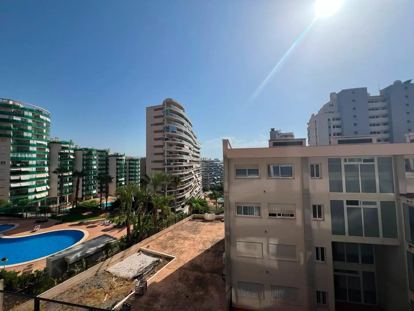 Vista exterior de Apartamento en venta en Villajoyosa / La Vila Joiosa con Jardín privado, Terraza y Piscina comunitaria