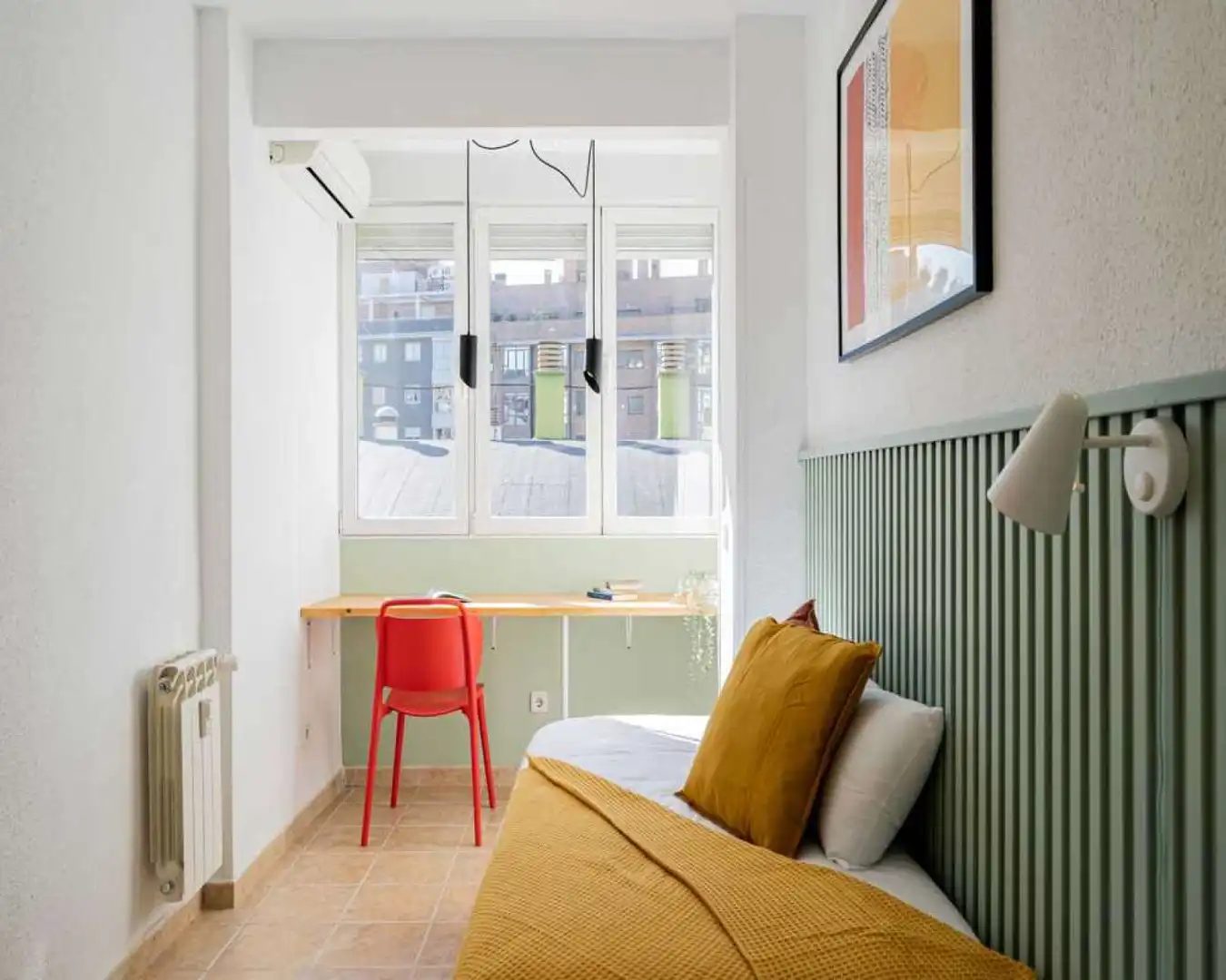 Bedroom of Flat for share in Tetuán