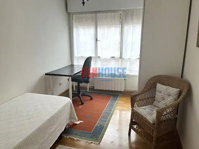Wohnung zur Miete in Torcuato Fernández Miranda, El Bibio - Parque