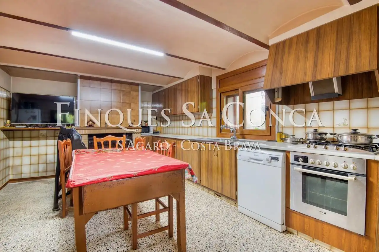 Cocina de Finca rústica en venta en Matemale con Calefacción