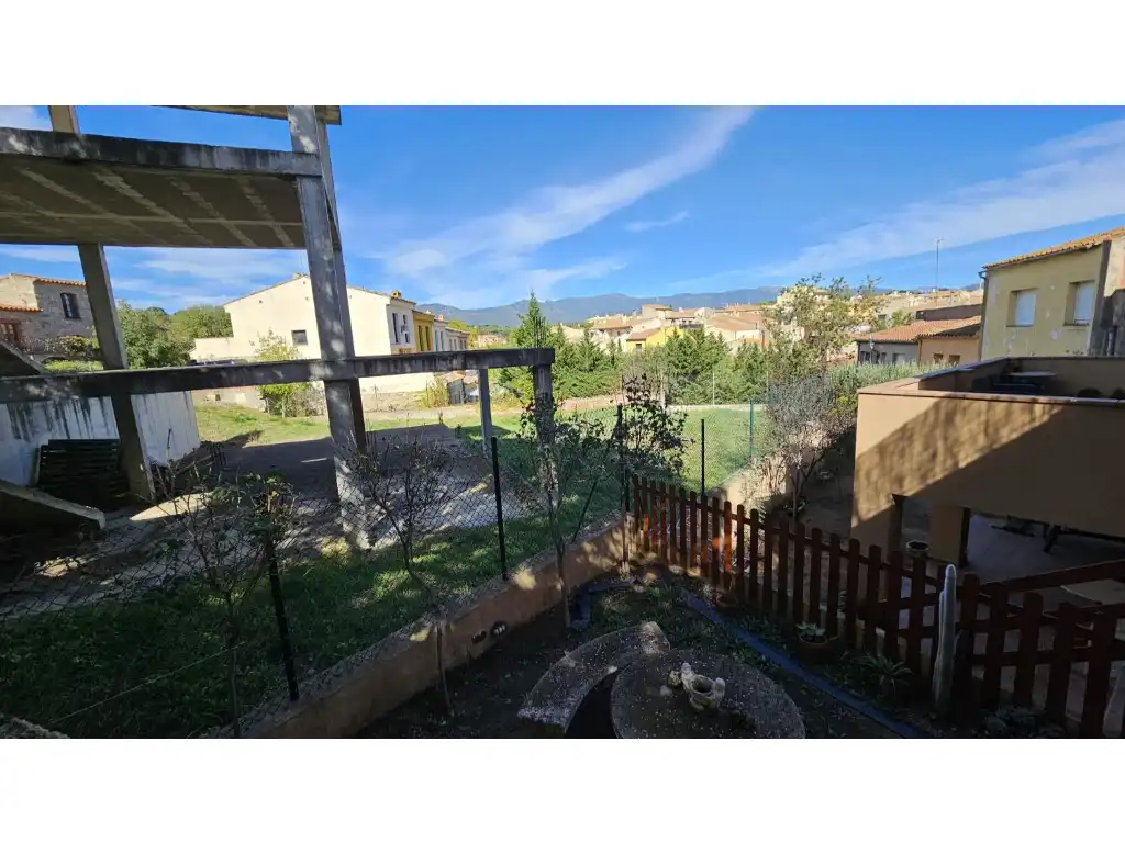 Garten von Residential zum Verkauf in Capmany