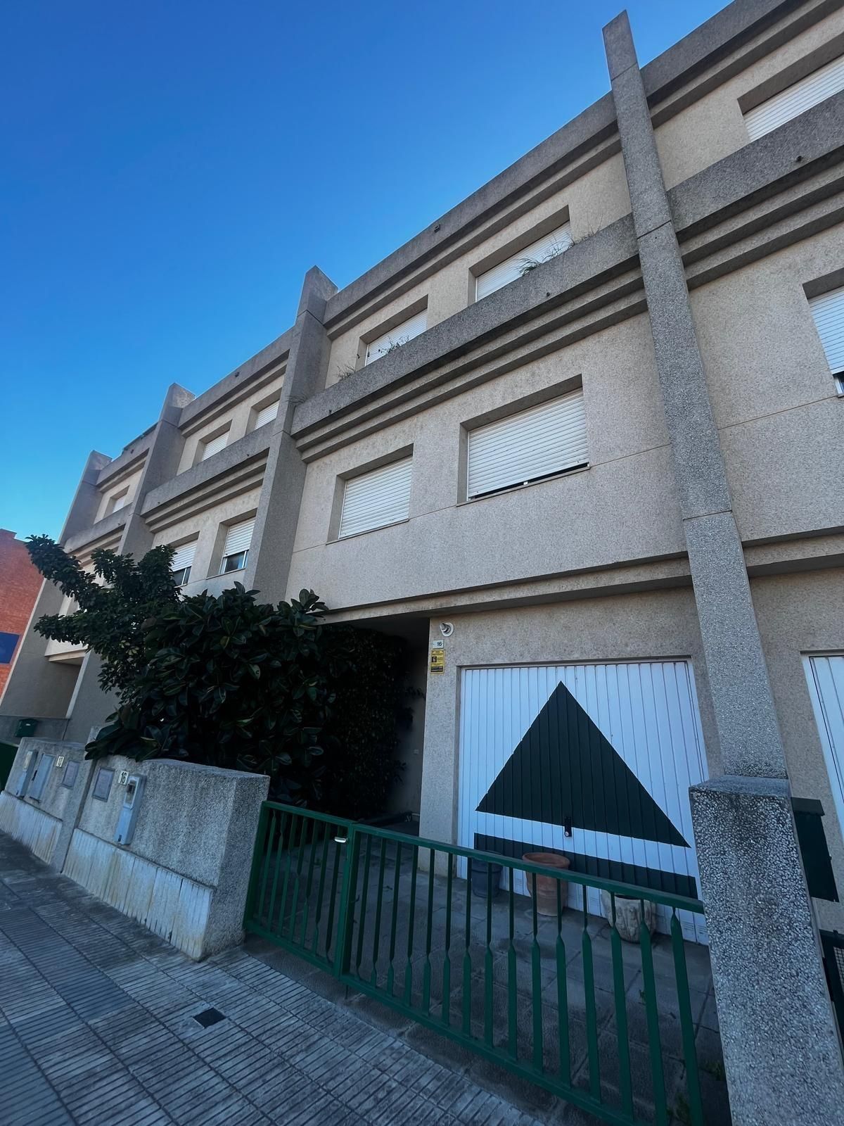 Exterior view of House or chalet for sale in Tortosa  with Air Conditioner, Heating and Terrace