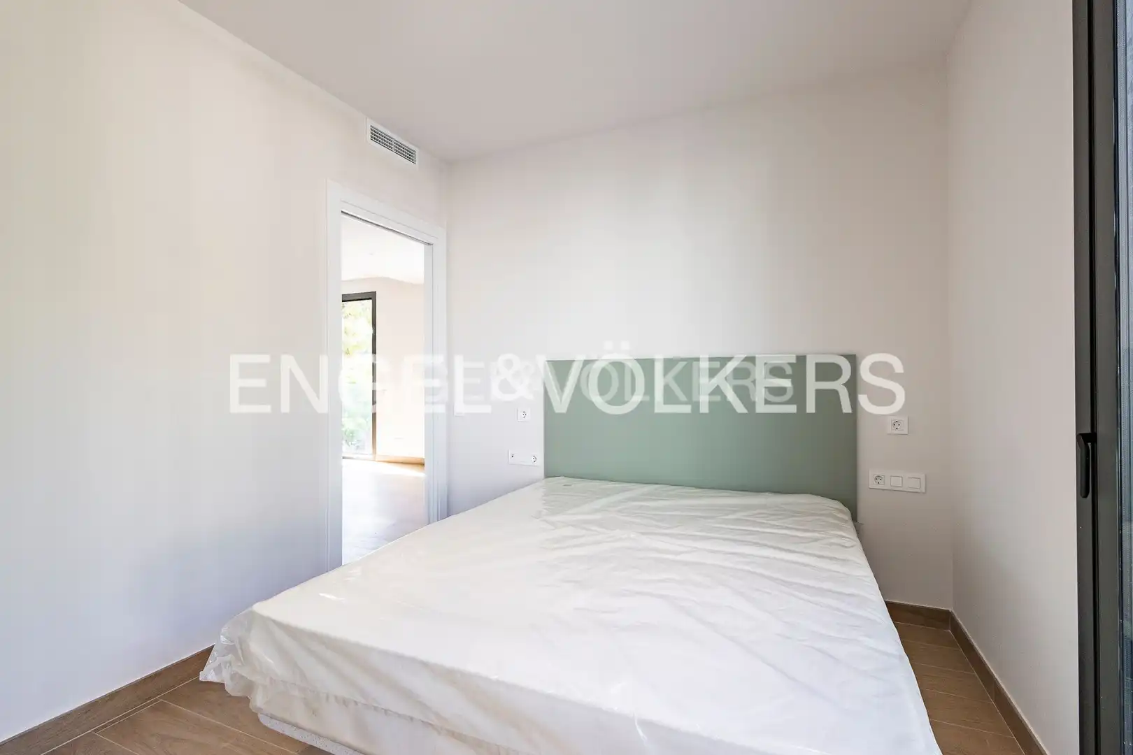 Planta baja de alquiler en Vallpineda - Santa Bàrbara