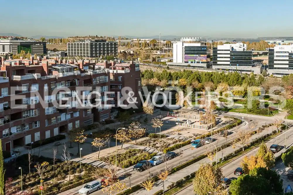 Exterior view of Houses for rent in Madrid  with Heating, Private garden and Terrace