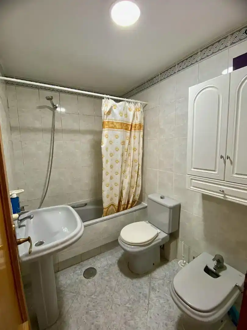 Bany de Pis en venda en San Fernando amb Traster, Piscina i Piscina comunitària