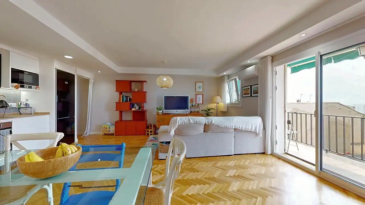Sala de estar de Piso en venta en El Masnou con Aire acondicionado, Calefacción y Parquet