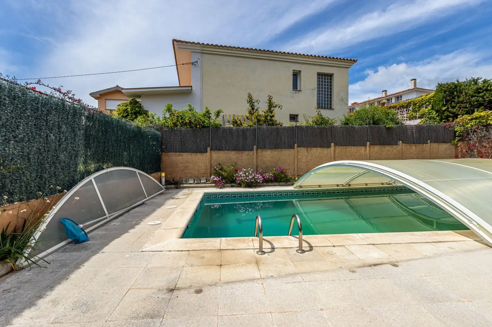 Piscina de Casa o xalet en venda en El Masnou amb Calefacció, Jardí privat i Terrassa