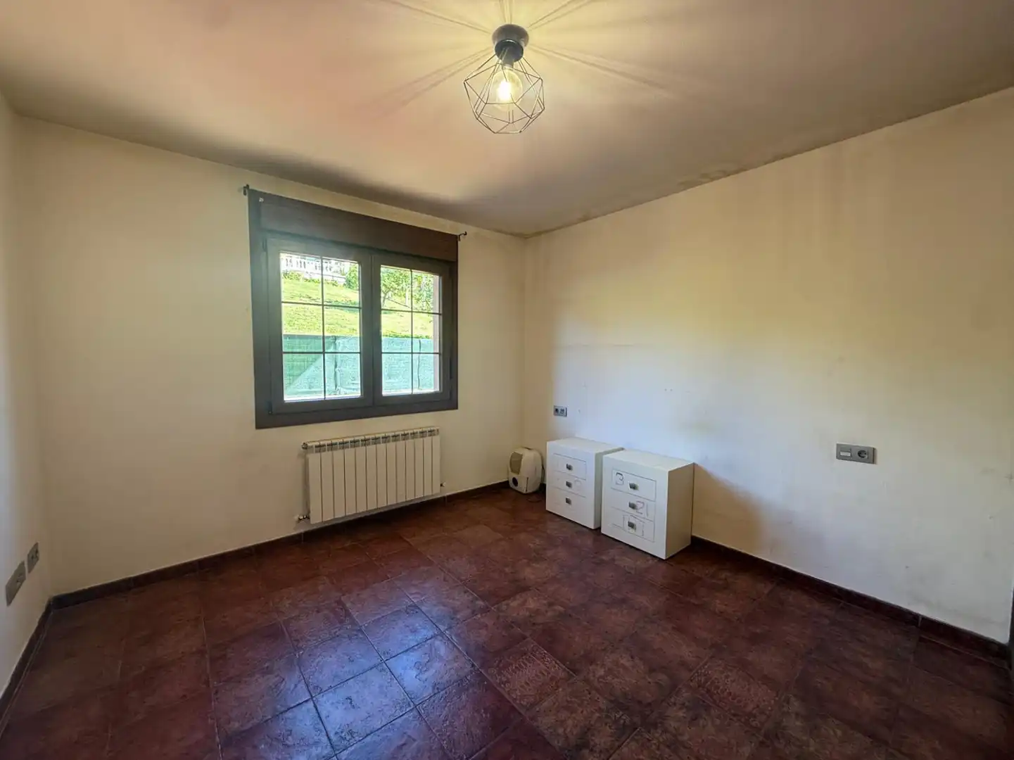 Habitación de Casa o chalet en venta en Castrillón con Calefacción, Jardín privado y Piscina