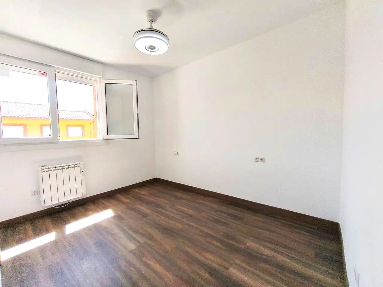 Dormitori de Casa adosada en venda en Magán amb Calefacció, Parquet i Terrassa