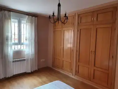 Dormitori de Pis en venda en Ciempozuelos amb Aire condicionat, Jardí privat i Parquet