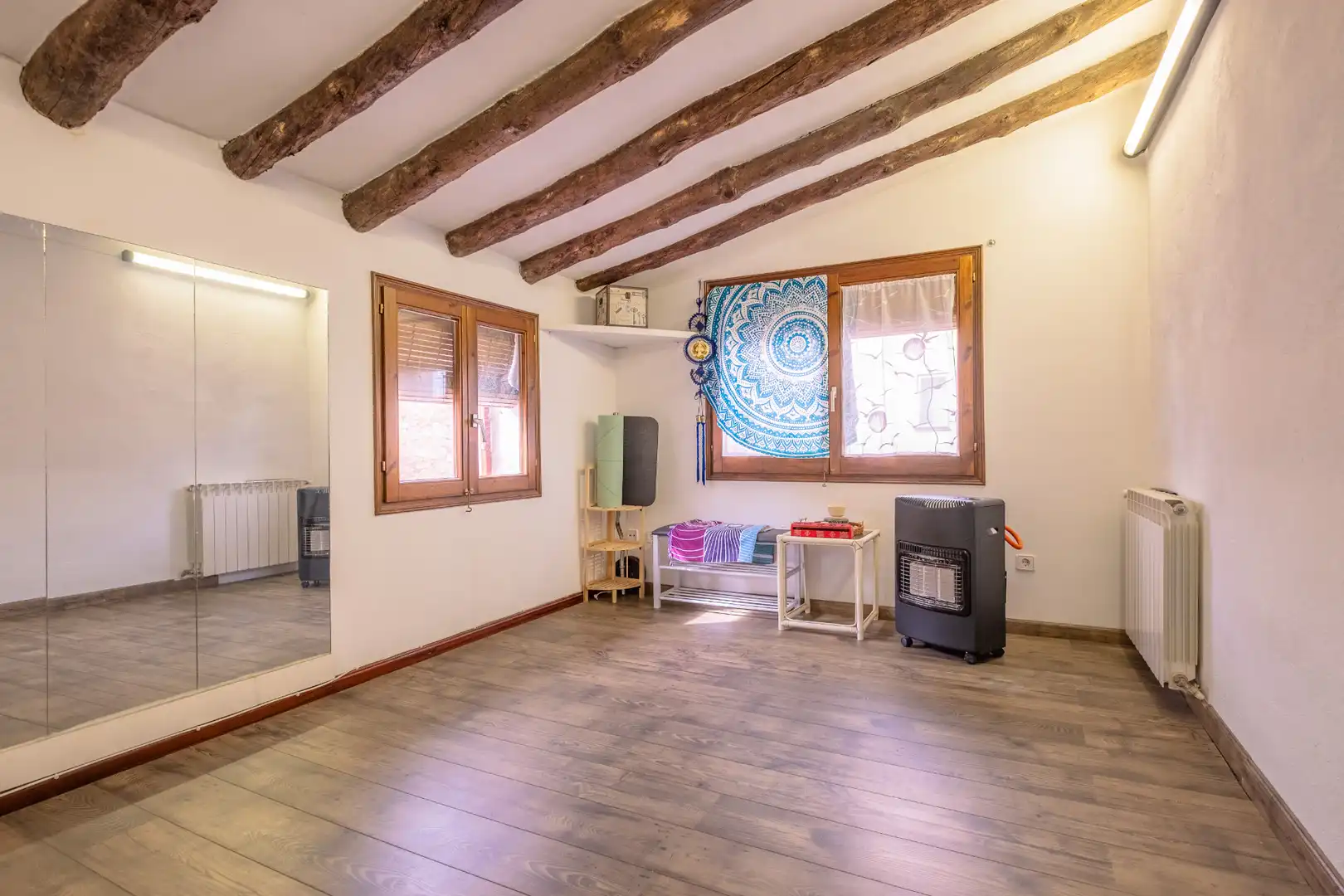 Wohnzimmer von Country house zum Verkauf in Pals