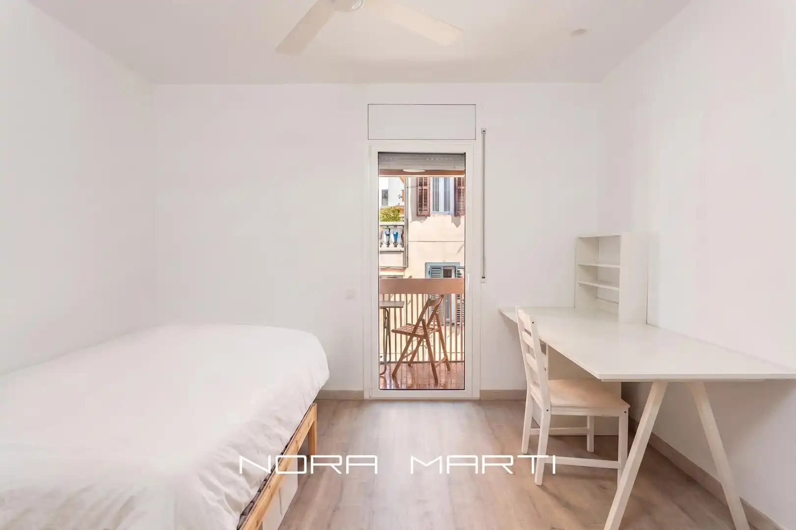 Habitación de Piso en venta en Barcelona con Calefacción, Terraza y Balcón