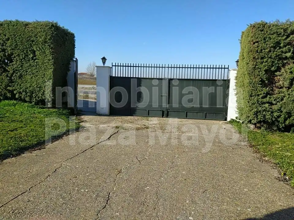 Casa amb piscina en venda a Villares de la Reina, imagen 28