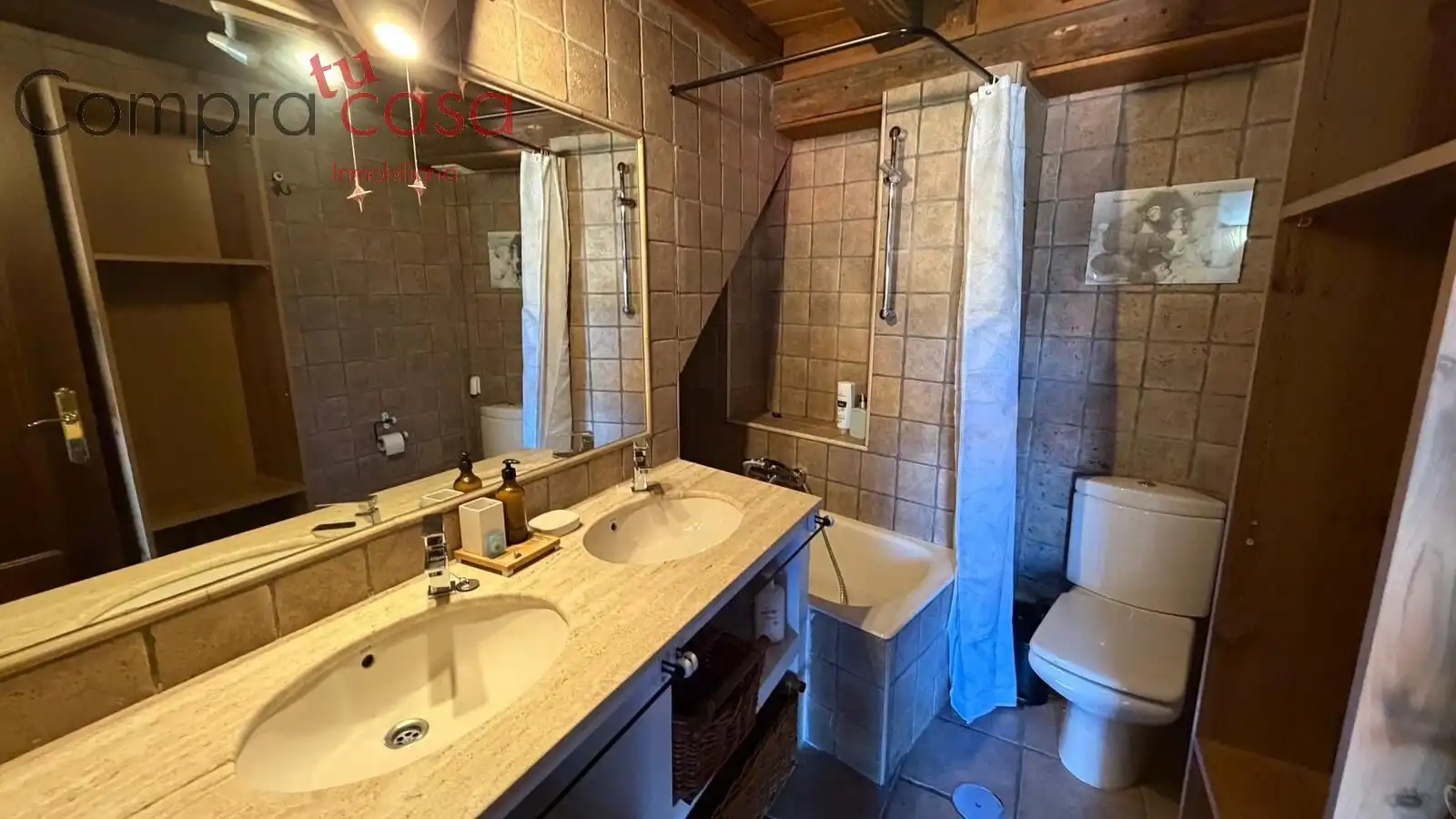 Bathroom of Flat for rent in Segovia  with Heating, Storage room and Balcony