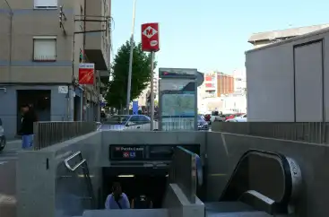 Vista exterior de Pis en venda en L'Hospitalet de Llobregat amb Aire condicionat, Calefacció i Parquet
