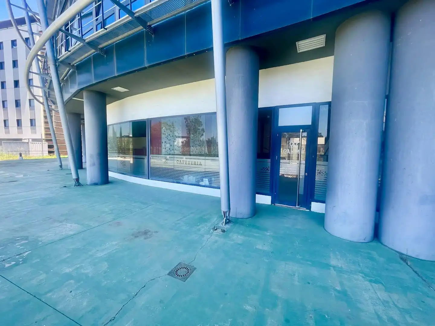 Local comercial en alquiler en Los Barrios, imagen 2