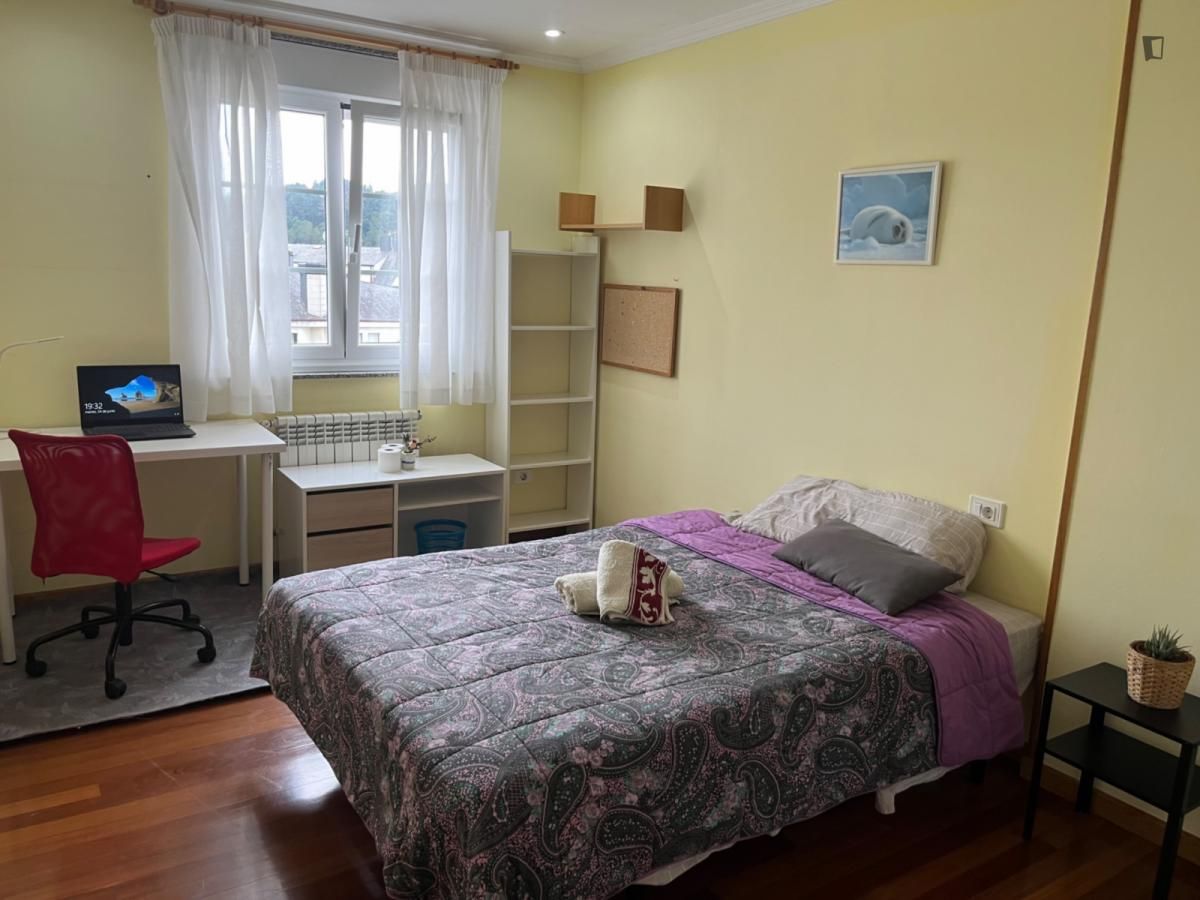 Dormitori de Casa o xalet per a compartir en Lugo Capital amb Calefacció, Moblat i Forn