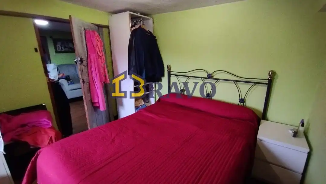 Dormitori de Casa o xalet en venda en Valle de Losa amb Jardí privat i Terrassa
