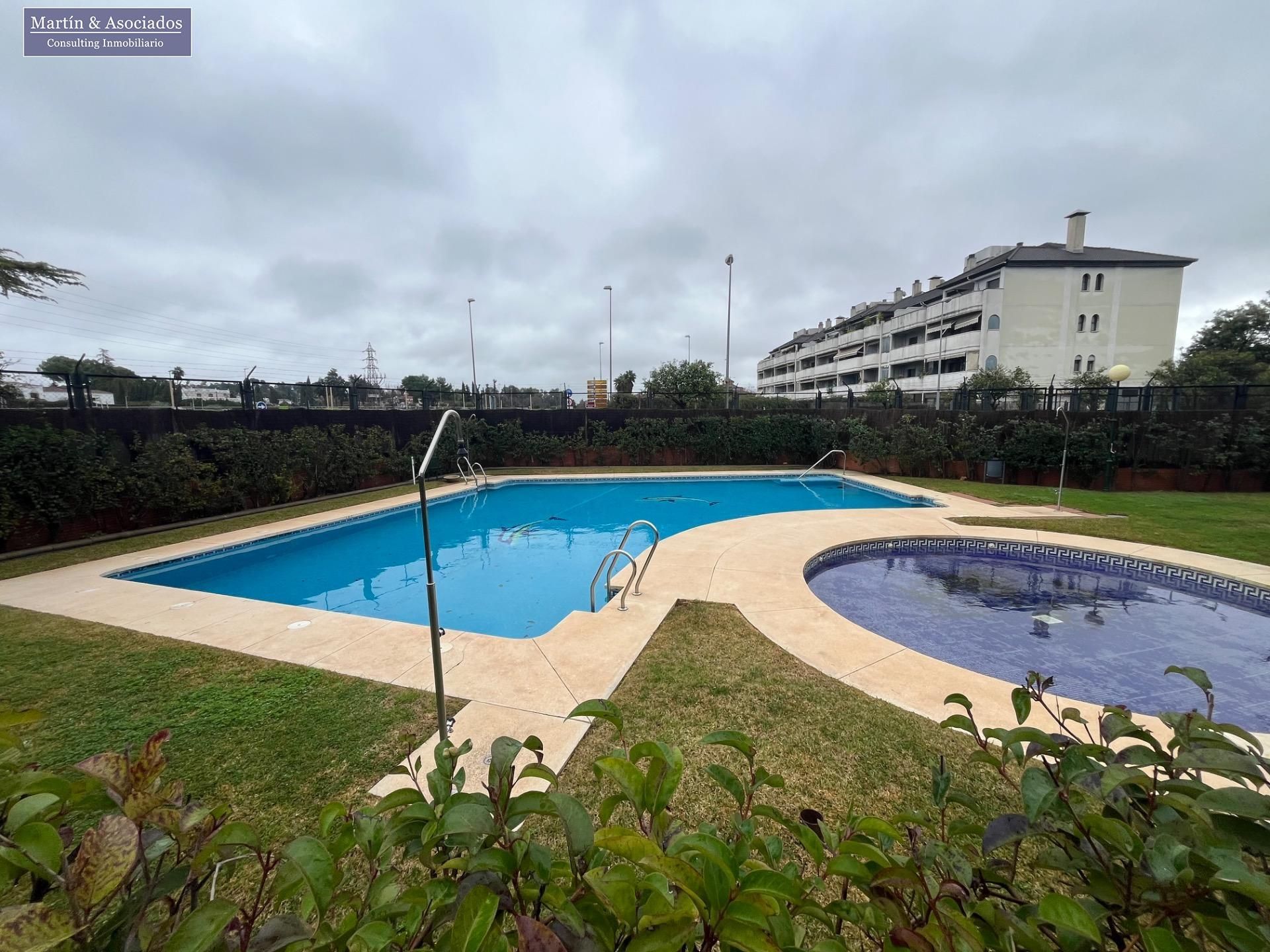 Swimming pool of Flat for sale in  Córdoba Capital  with Alarm and Community pool