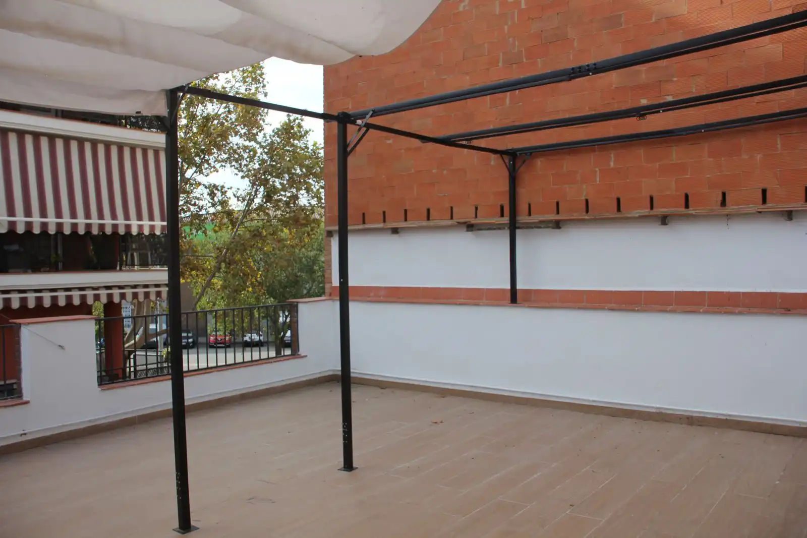 Terrace of Buildings for sale in Barcelona