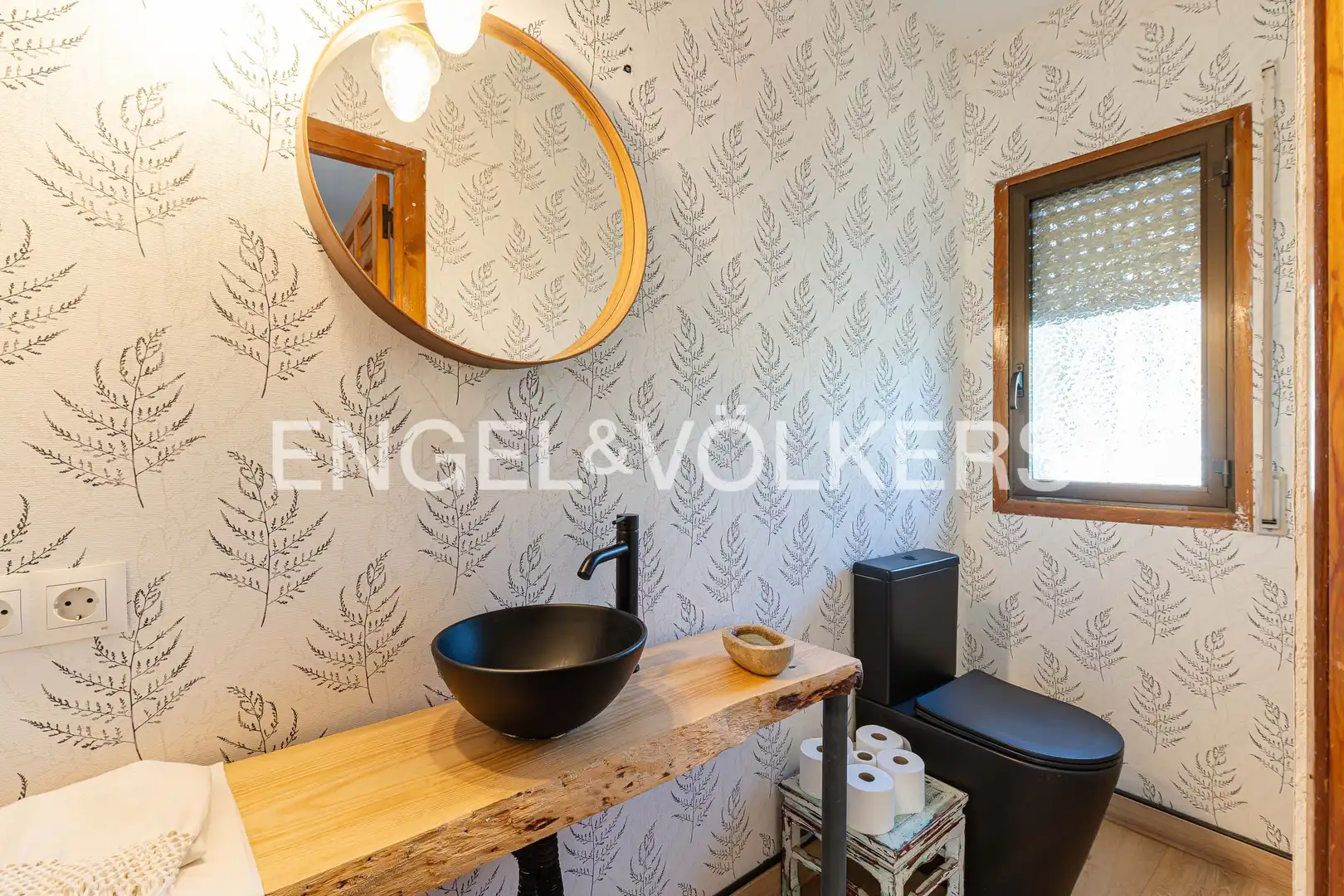 Bathroom of Detached homes for sale in El Escorial  with Heating, Private garden and Terrace