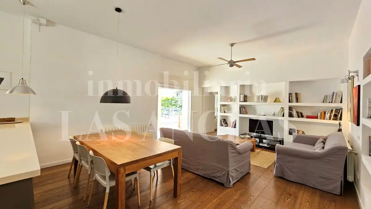 Sala d'estar de Finca rústica en venda en Santa Eulària des Riu amb Aire condicionat, Calefacció i Parquet
