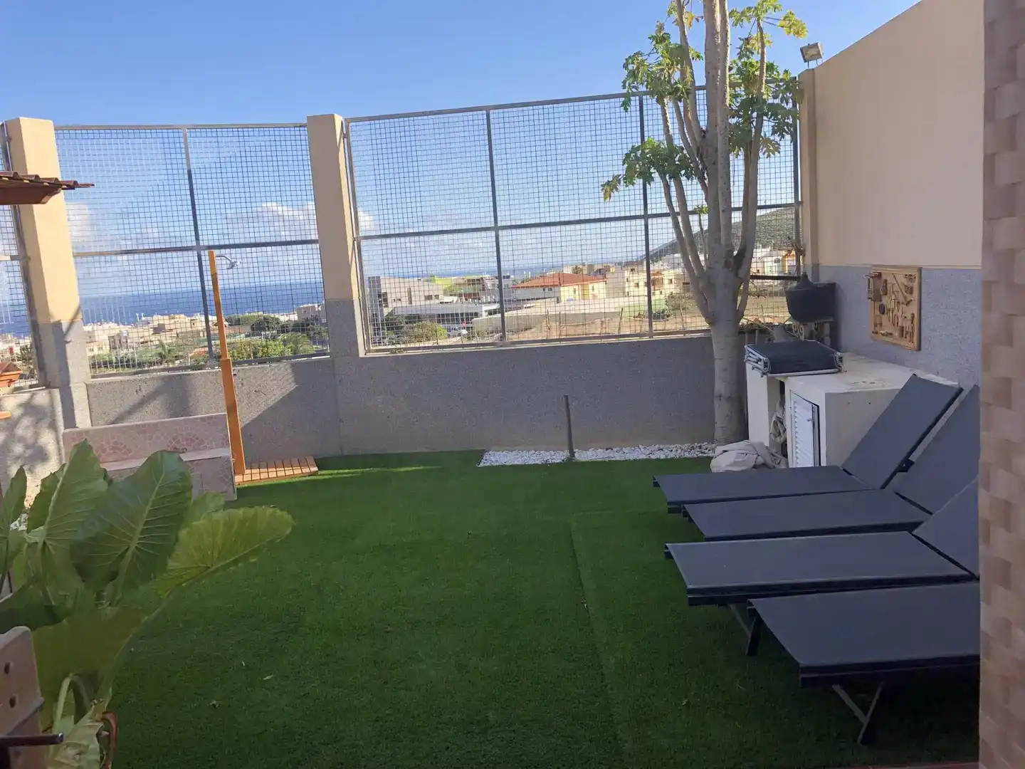 Terrassa de Casa o xalet en venda en Ingenio amb Aire condicionat, Jardí privat i Balcó