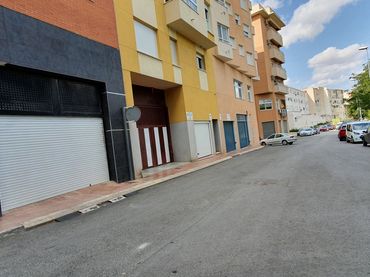 Individual en venda a Avenida Cuatro Rosas