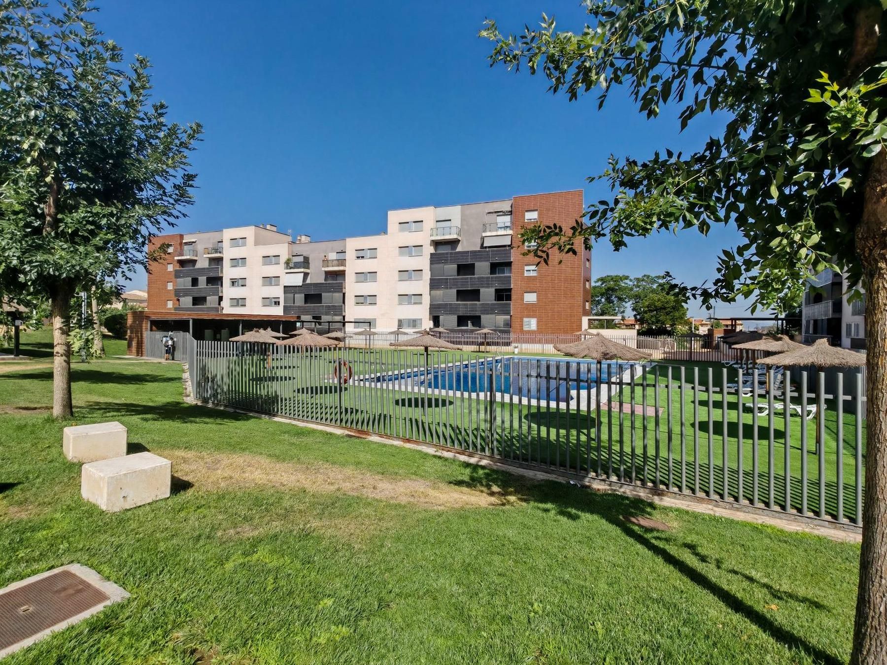 Wohnung zum verkauf in Calle CIRCUNVALACION, Carretera de Granada - La Alcazaba, Alhendín