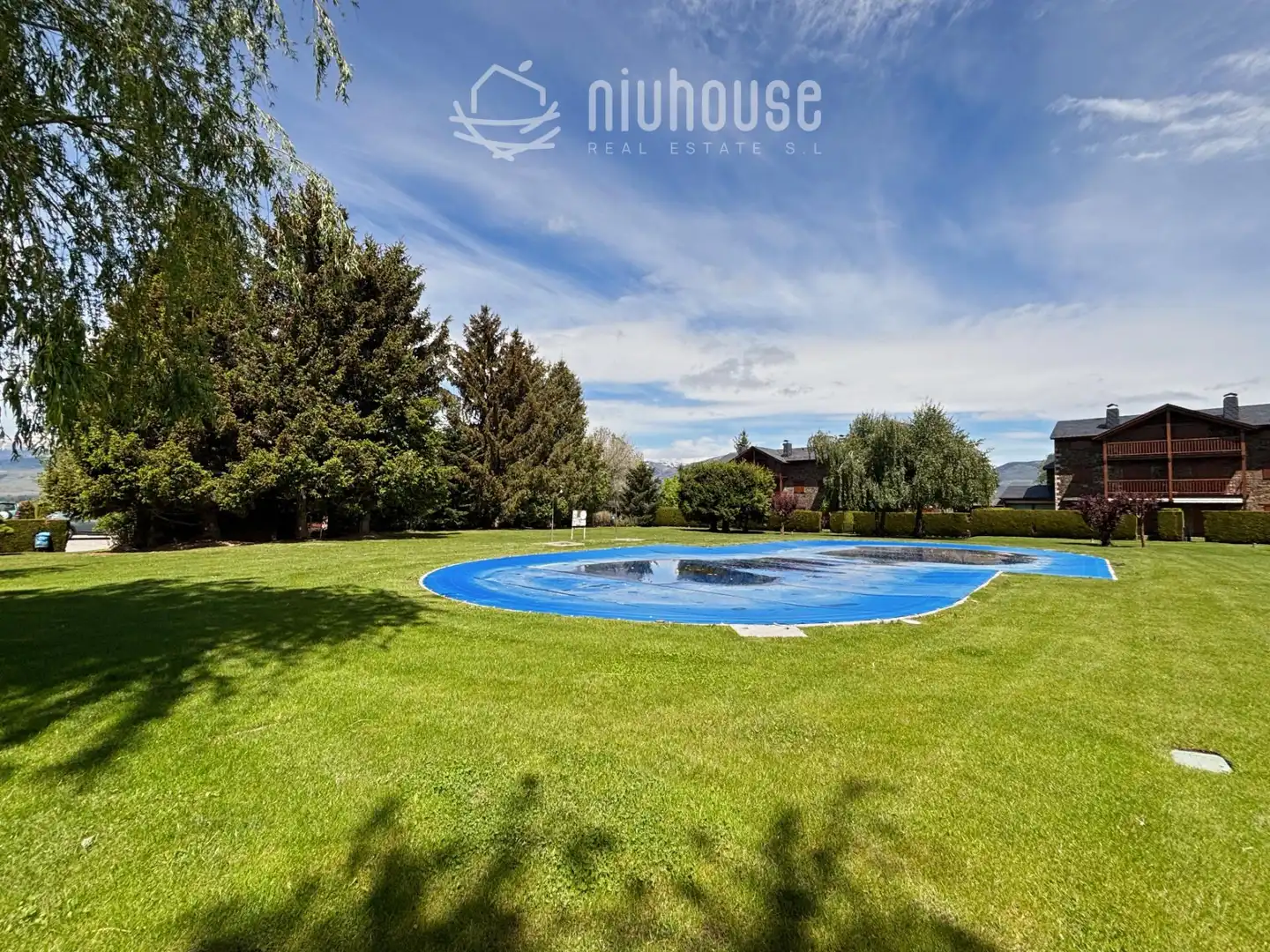 Piscina de Dúplex en venta en Palau - de - Cerdagne