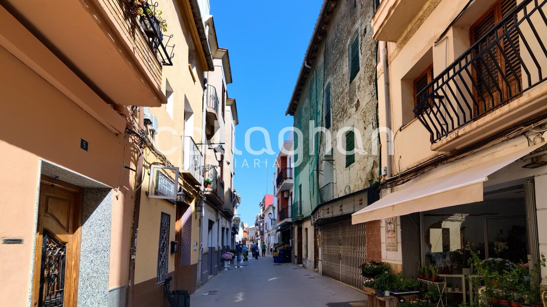 Exterior view of Building for sale in Quart de Poblet