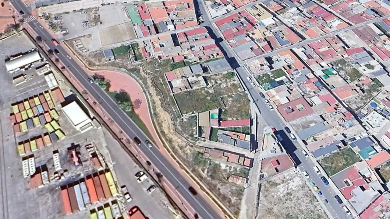 Rustikales Grundstück zum Verkauf in C/ Fco Jorquera-Santa Lucía, imagen 3