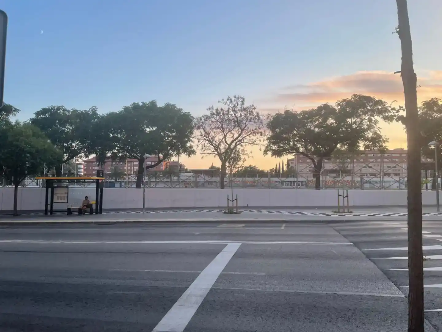 Vista exterior de Piso para compartir en Barberà del Vallès con Jardín privado, Parquet y Piscina