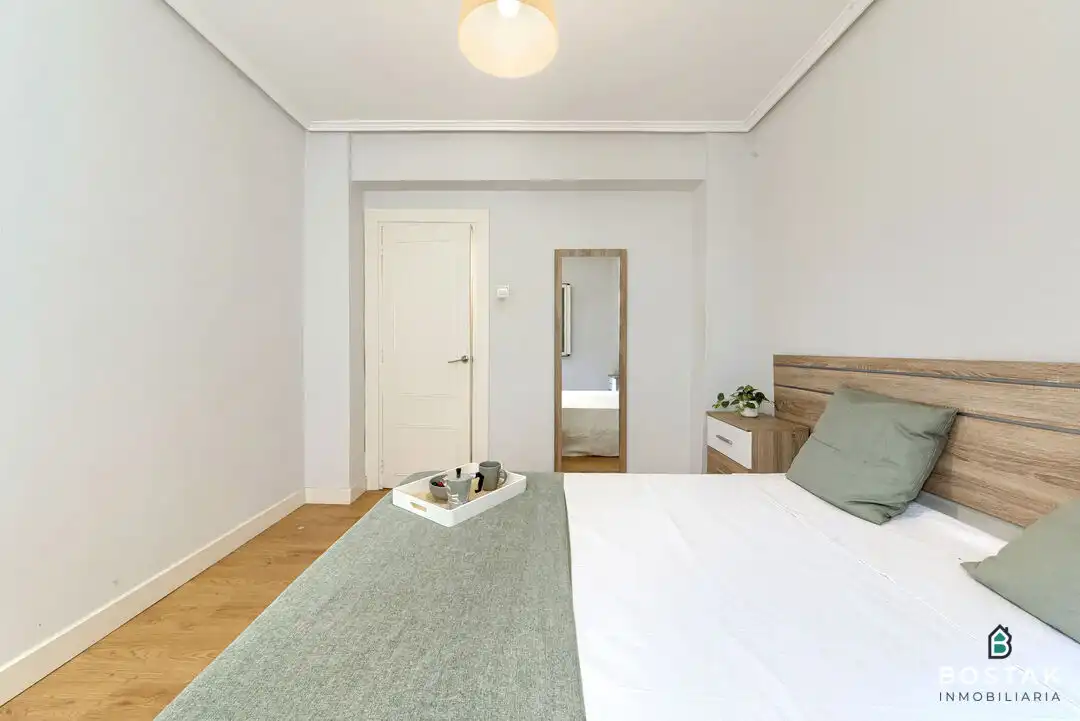 Bedroom of Flat for sale in Bilbao   with Heating