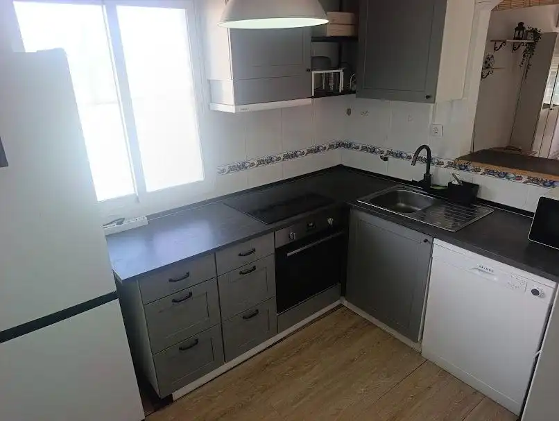 Haus oder Chalet zum Verkauf in Pelahustán