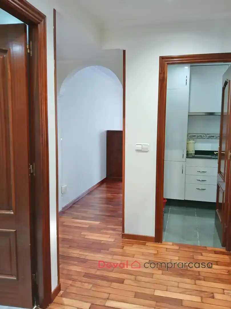 Flat for rent in Vigo   with Heating, Parquet flooring and Terrace