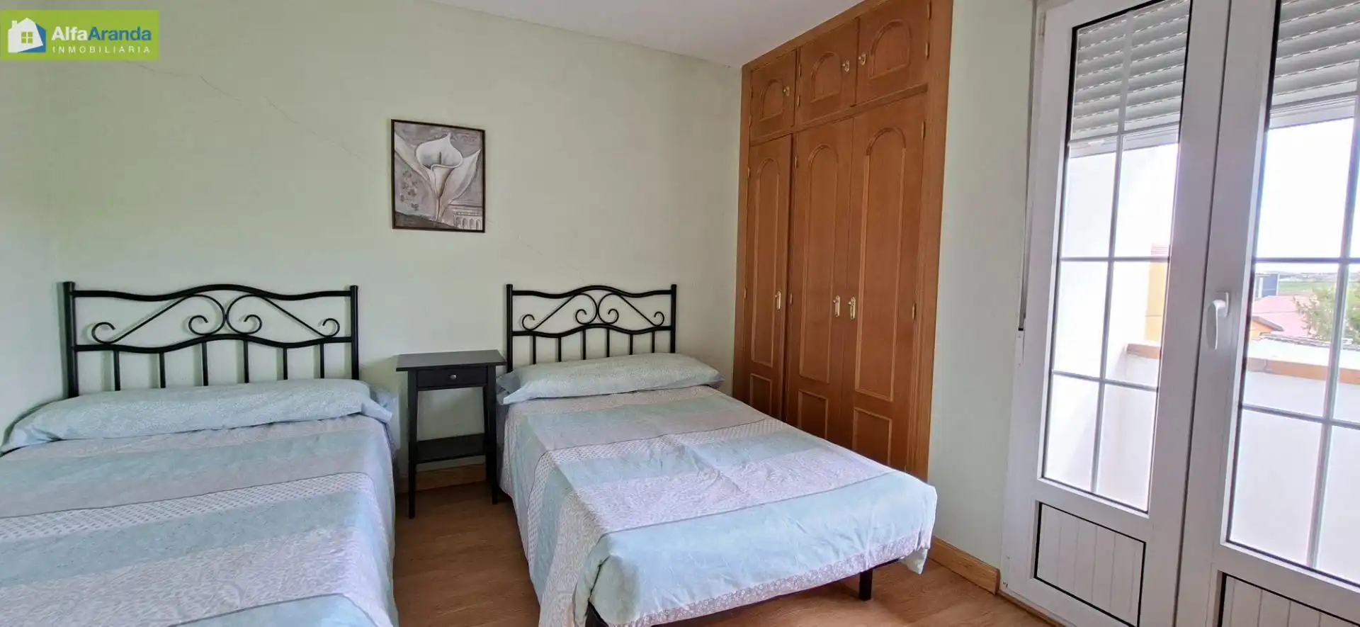 Dormitori de Casa o xalet en venda en Anguix amb Calefacció, Terrassa i Traster
