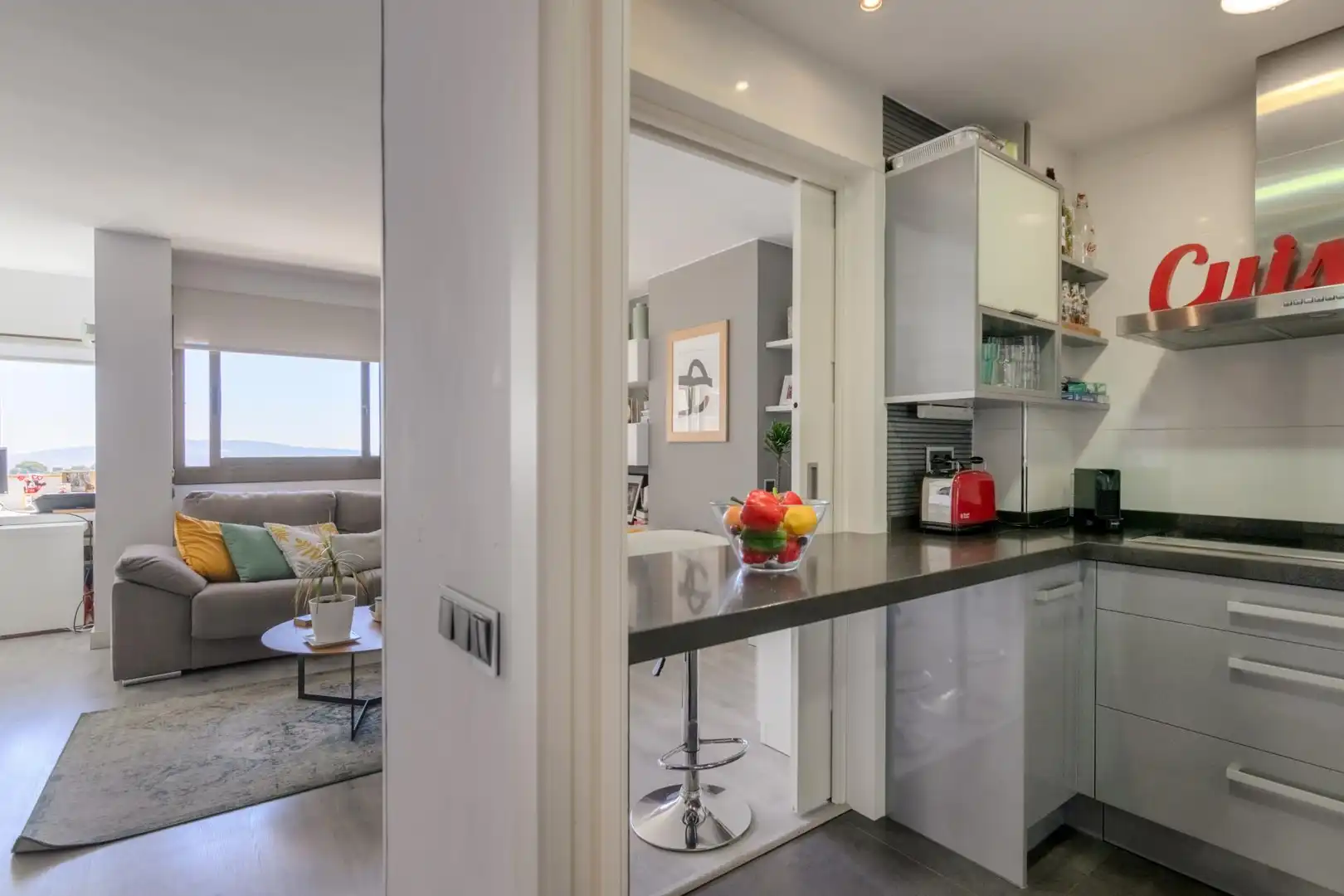 Cocina de Piso en venta en Esplugues de Llobregat con Calefacción y Jardín privado
