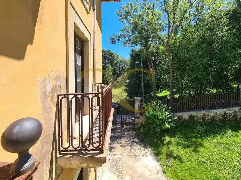 Vista exterior de Casa o xalet en venda en Llanes amb Jardí privat, Terrassa i Traster