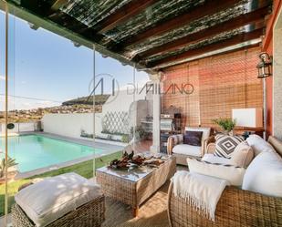 Terrassa de Casa o xalet en venda en Vigo  amb Calefacció, Jardí privat i Terrassa