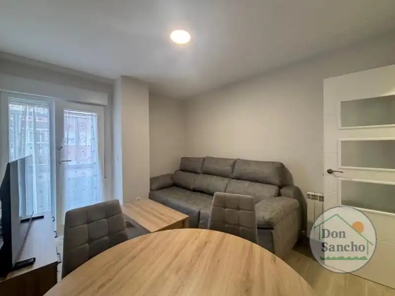 Flat with terrace to rent in San Pablo - San Nicolás