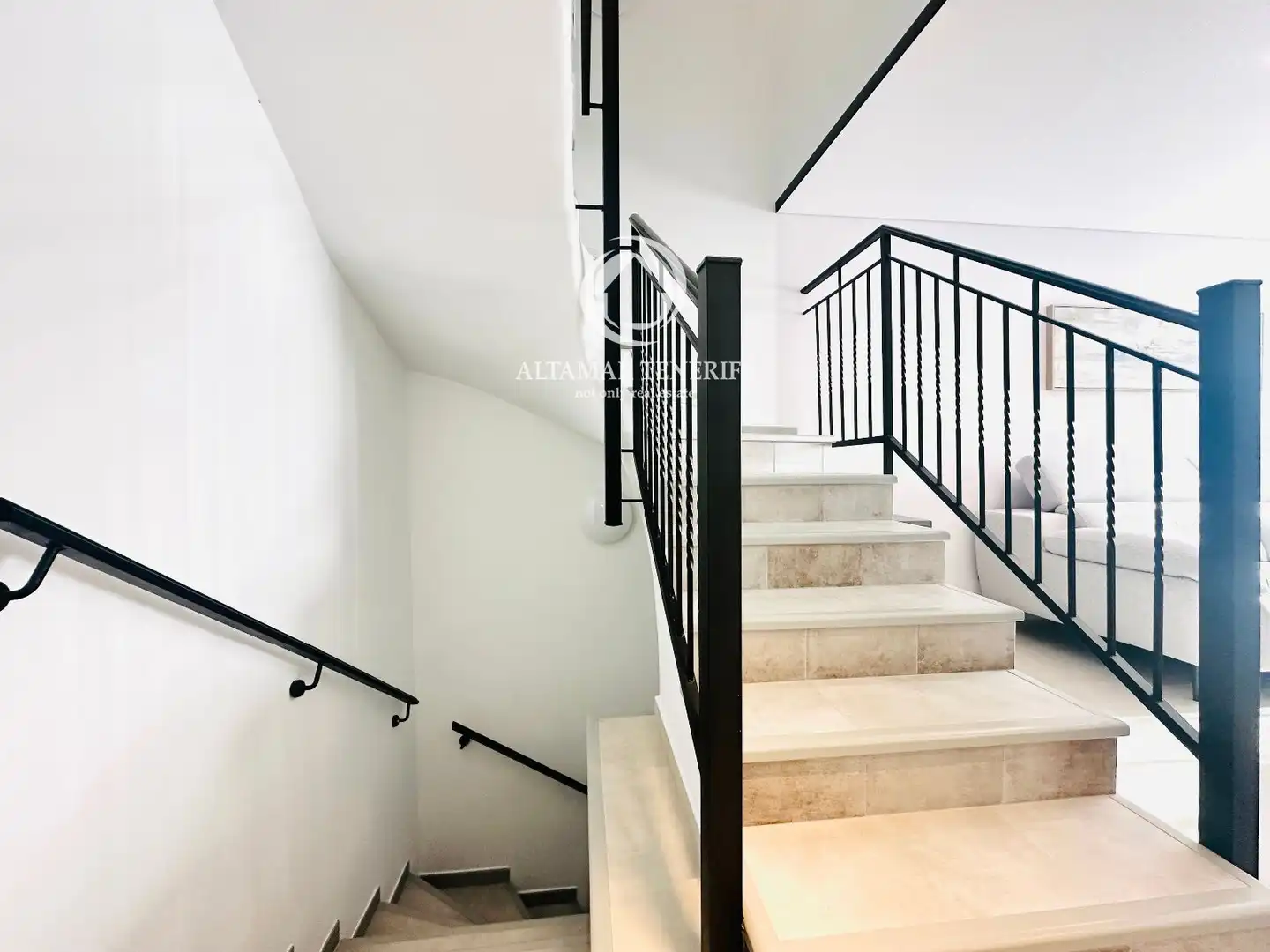 Detached homes for sale in Adeje  with Air Conditioner, Private garden and Terrace