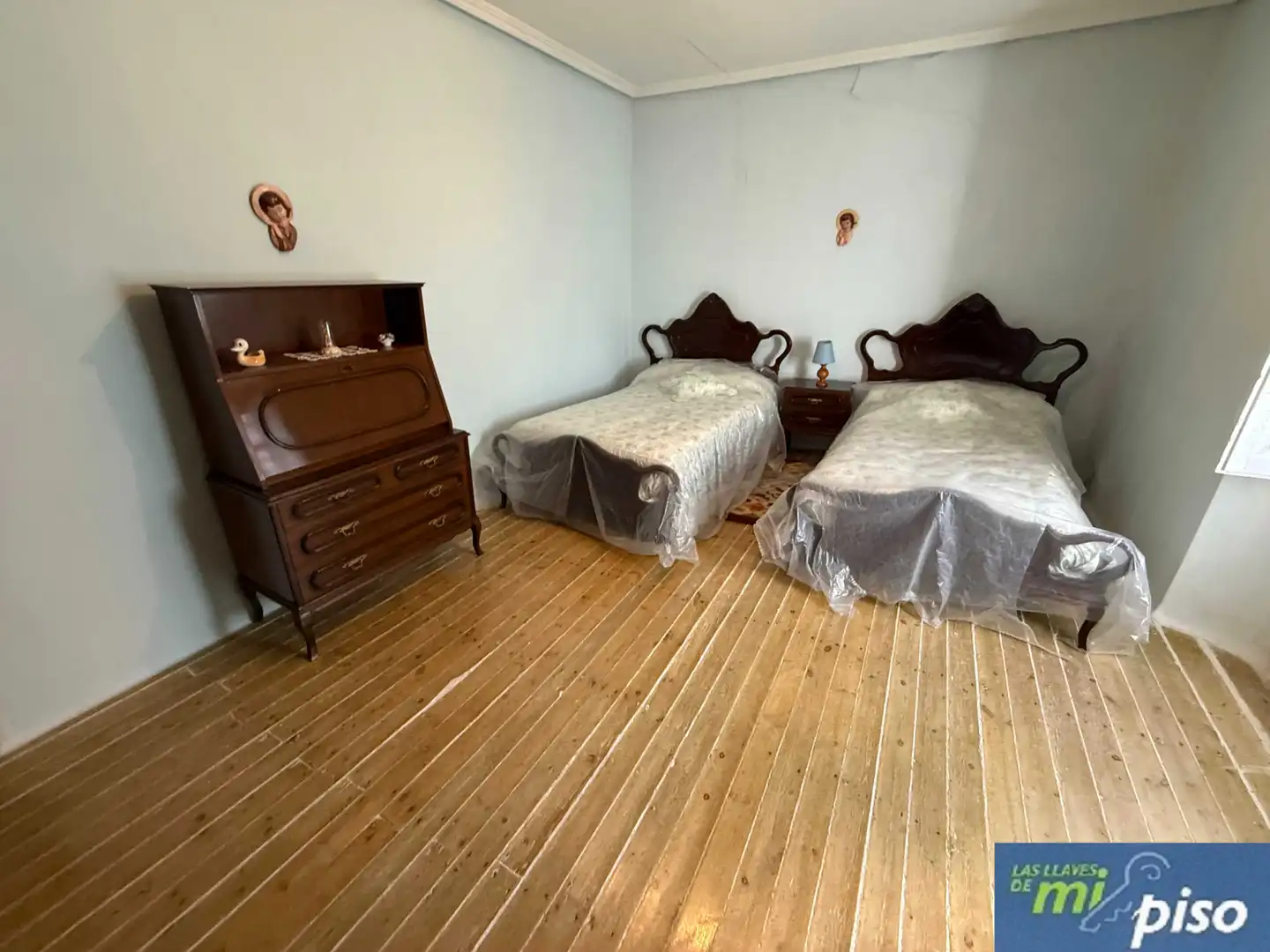 Dormitori de Casa o xalet en venda en Camporredondo amb Jardí privat, Parquet i Terrassa