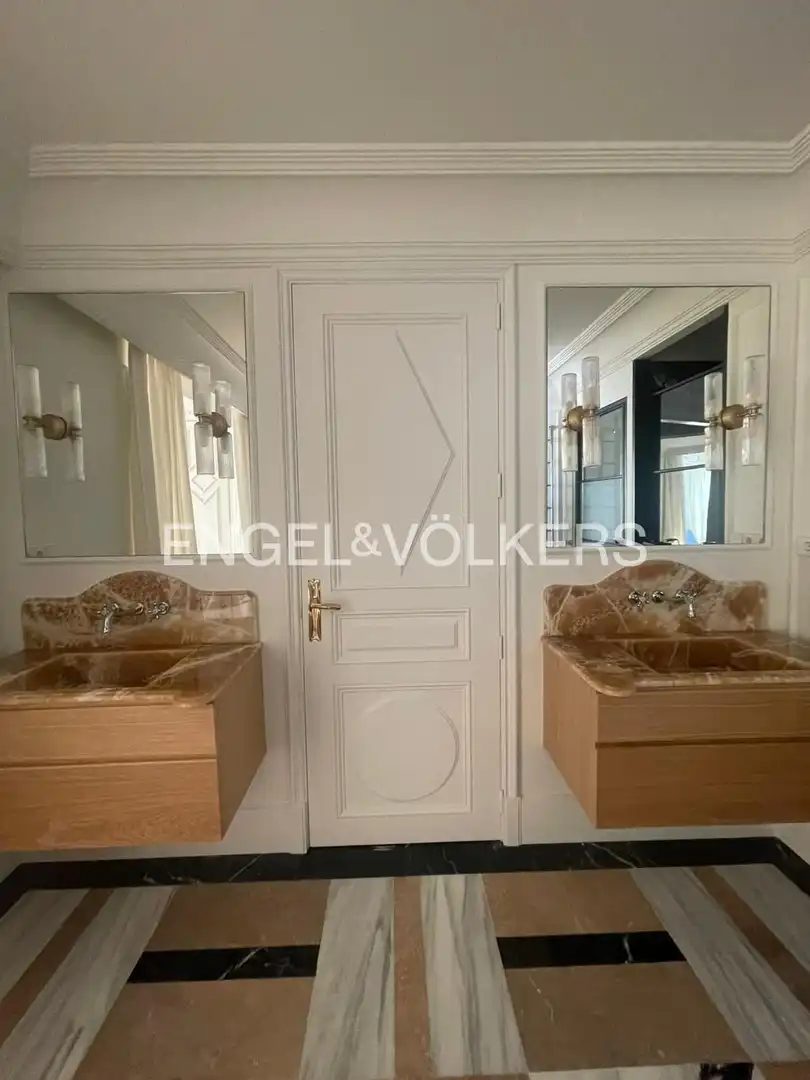 Badezimmer von Wohnung zum Verkauf in Madrid mit Klimaanlage, Heizung und Terrasse