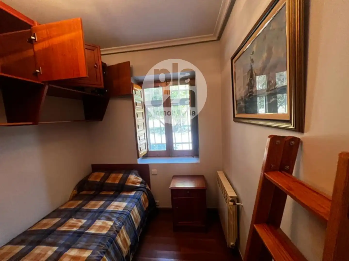 Bedroom of Flat for sale in Burgos  with Heating and Furnished