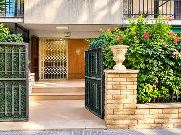 Wohnung mit Garten zum Verkauf in Carrer de París