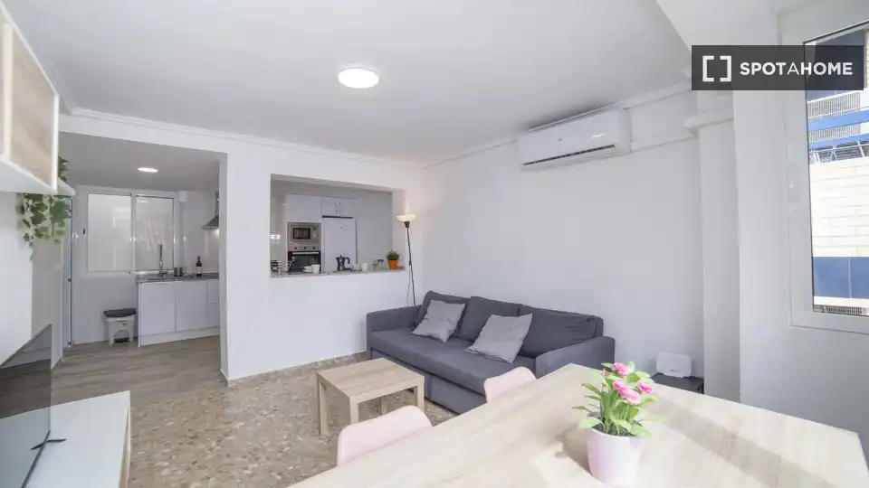 Habitación en El Cabanyal - El Canyamelar