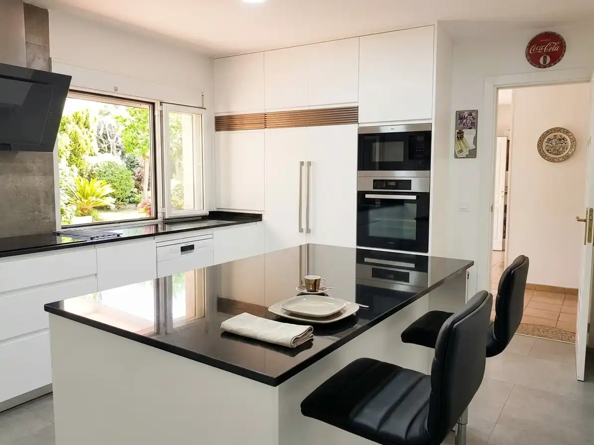 Cocina de Casa o chalet en venta en Villalbilla con Aire acondicionado, Calefacción y Jardín privado